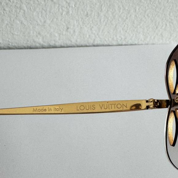 Louis Vuitton Sexy Sunglasses - Picture 12 of 15